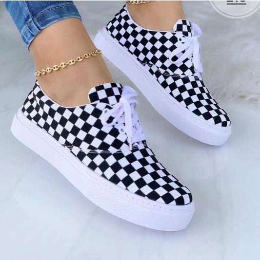 Women's Graffiti Print Fashion Sneakers - Casual Trainers
